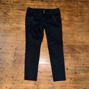 American Eagle black moto stitched knees 6 skinny crop pants